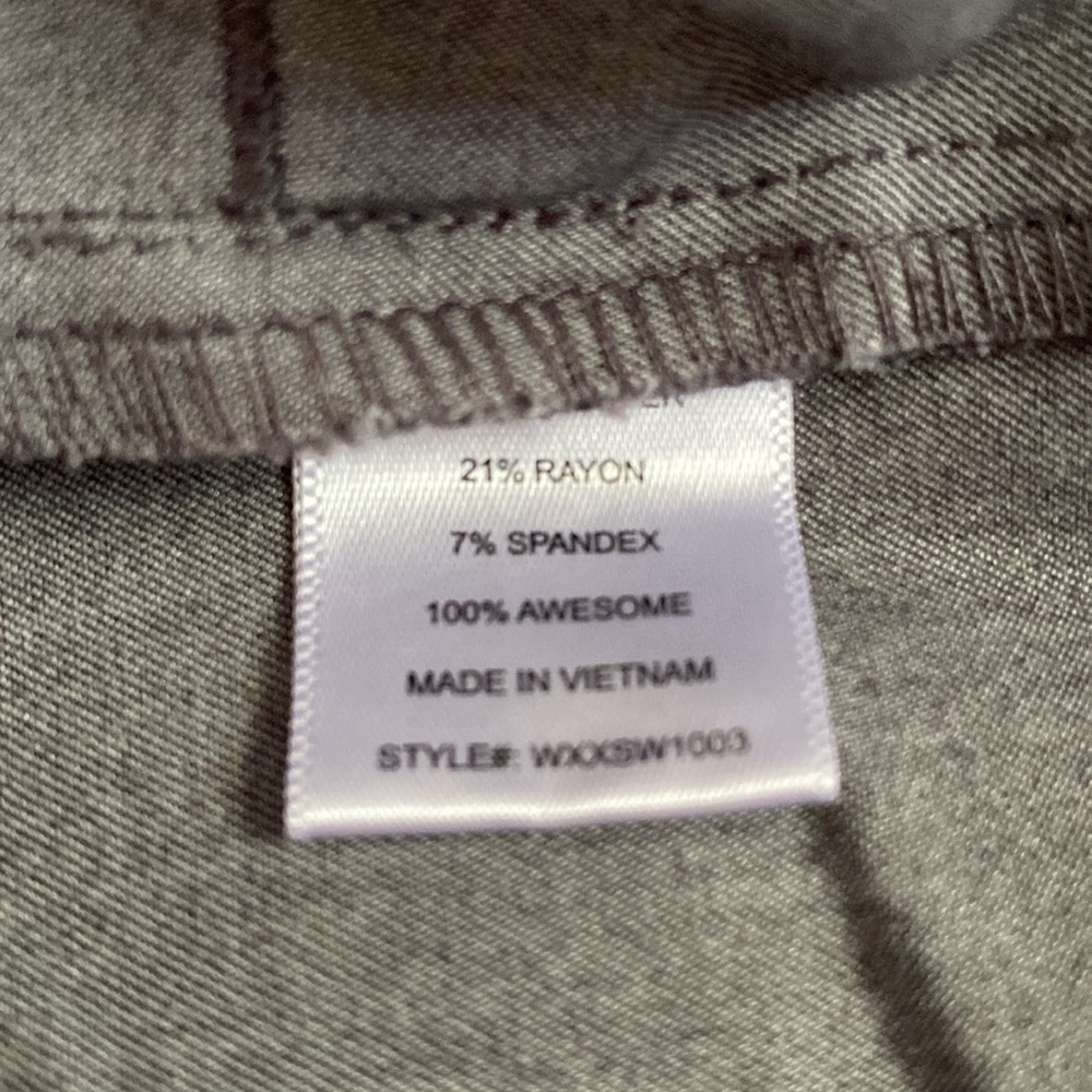 Figs scrub top - Picture 4 of 4